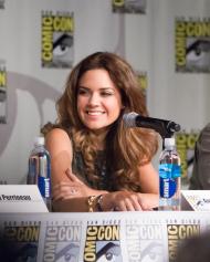 Анхелика Селая